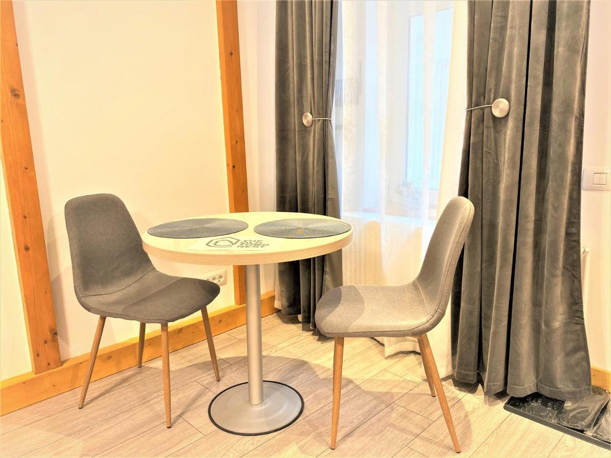 The Old Town Nest Appartement Braşov Buitenkant foto