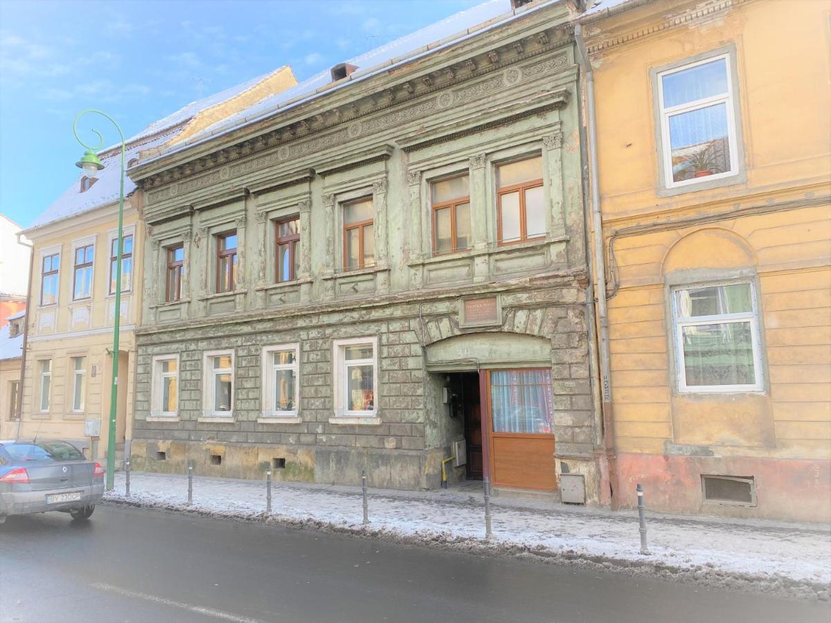 The Old Town Nest Appartement Braşov Buitenkant foto