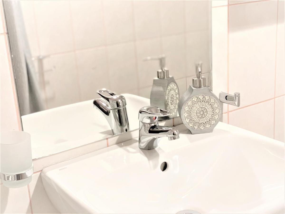 The Old Town Nest Appartement Braşov Buitenkant foto